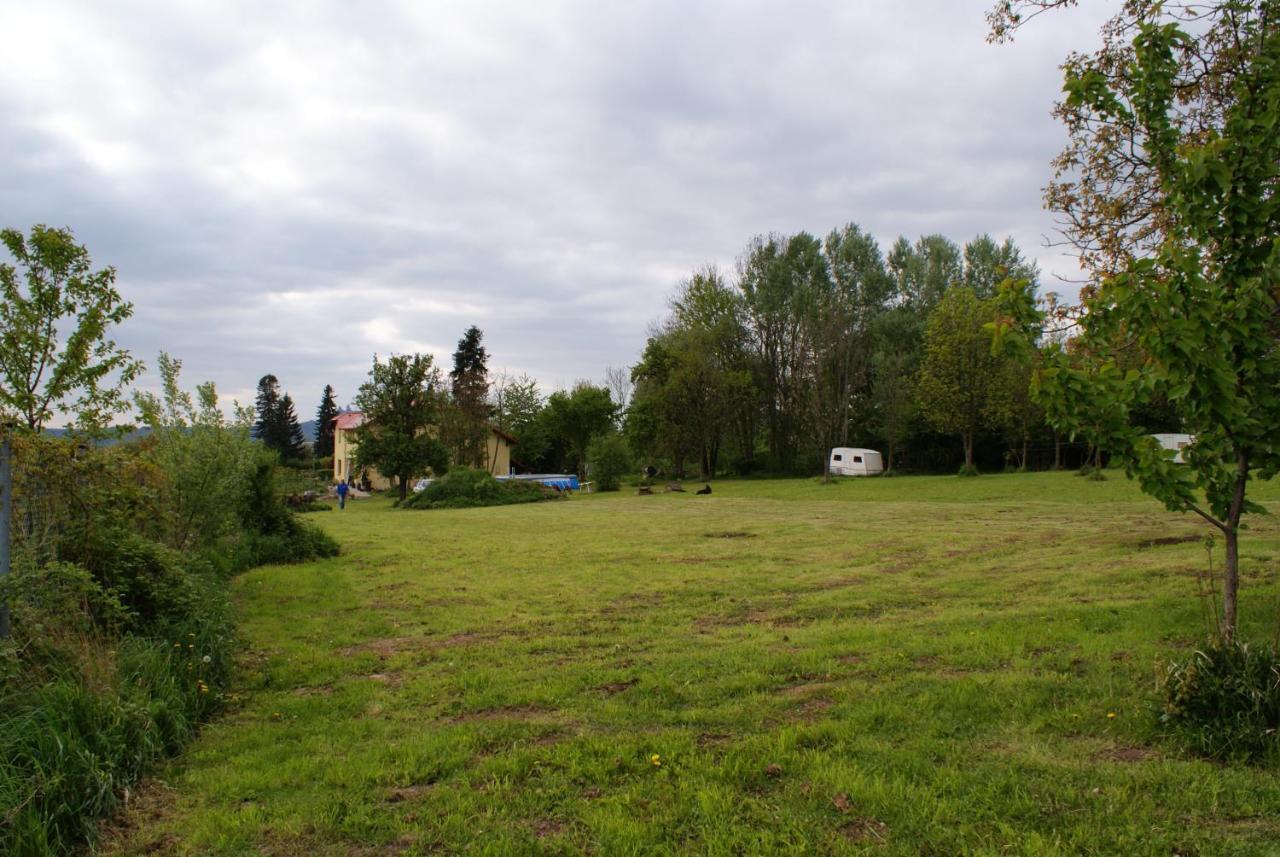 B&B En Mini-Camping Pension Kidafo Libuň 외부 사진